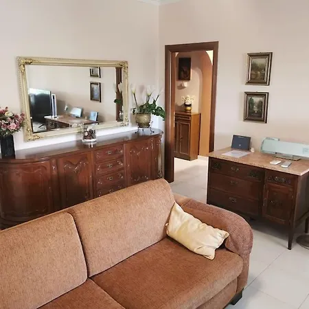 128 M² Spacious Park View Athens